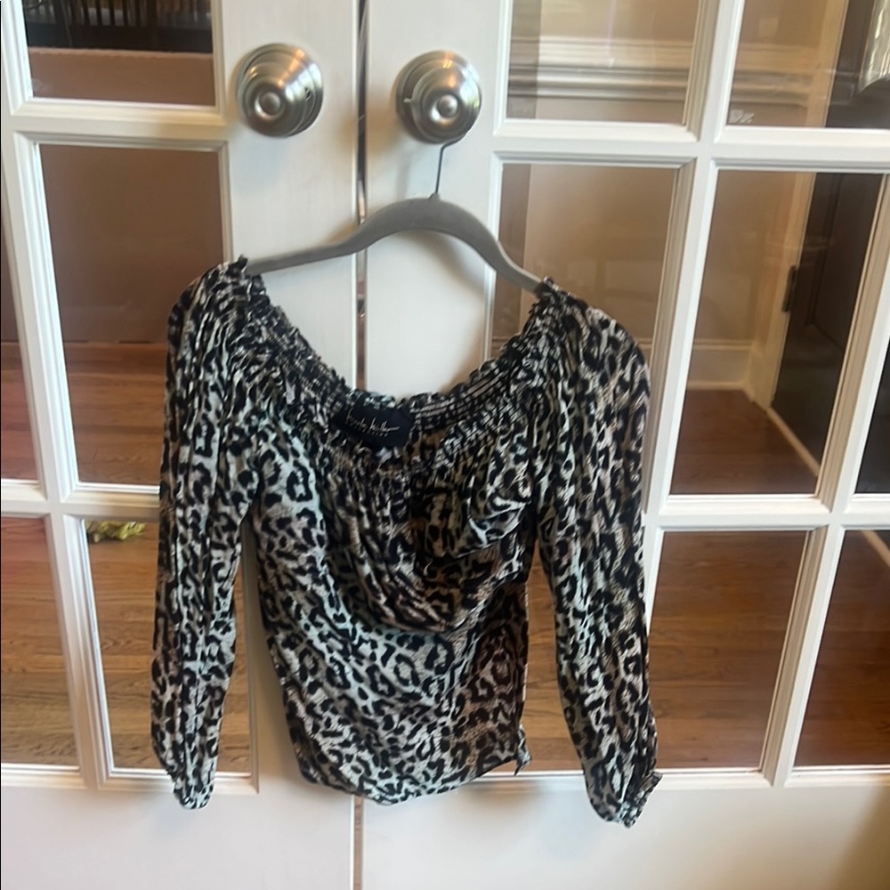 Nicole Miller Black and Silver Ruched 3/4 Sleeve Blouse